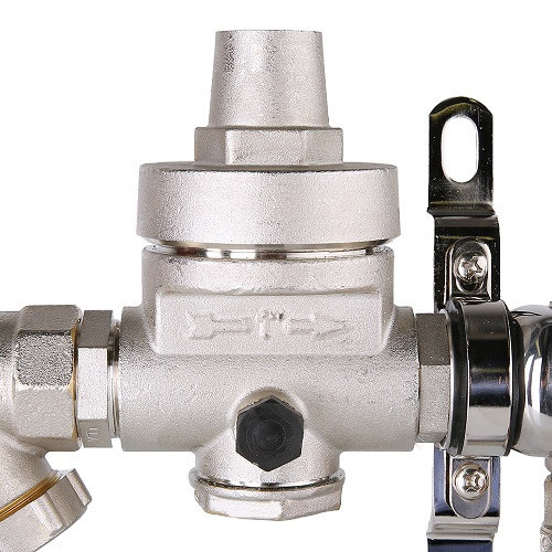 Узел этажный VALTEC VT.GPW.E06S04.000.R-2 1&amp;quot; DN 25 для водоснабжения с единым регулятором давления